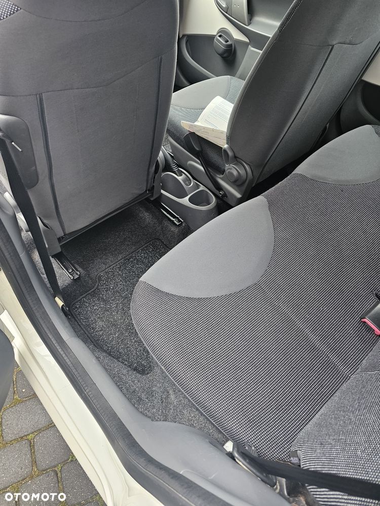 Peugeot 107 70 2-Tronic Filou - 7