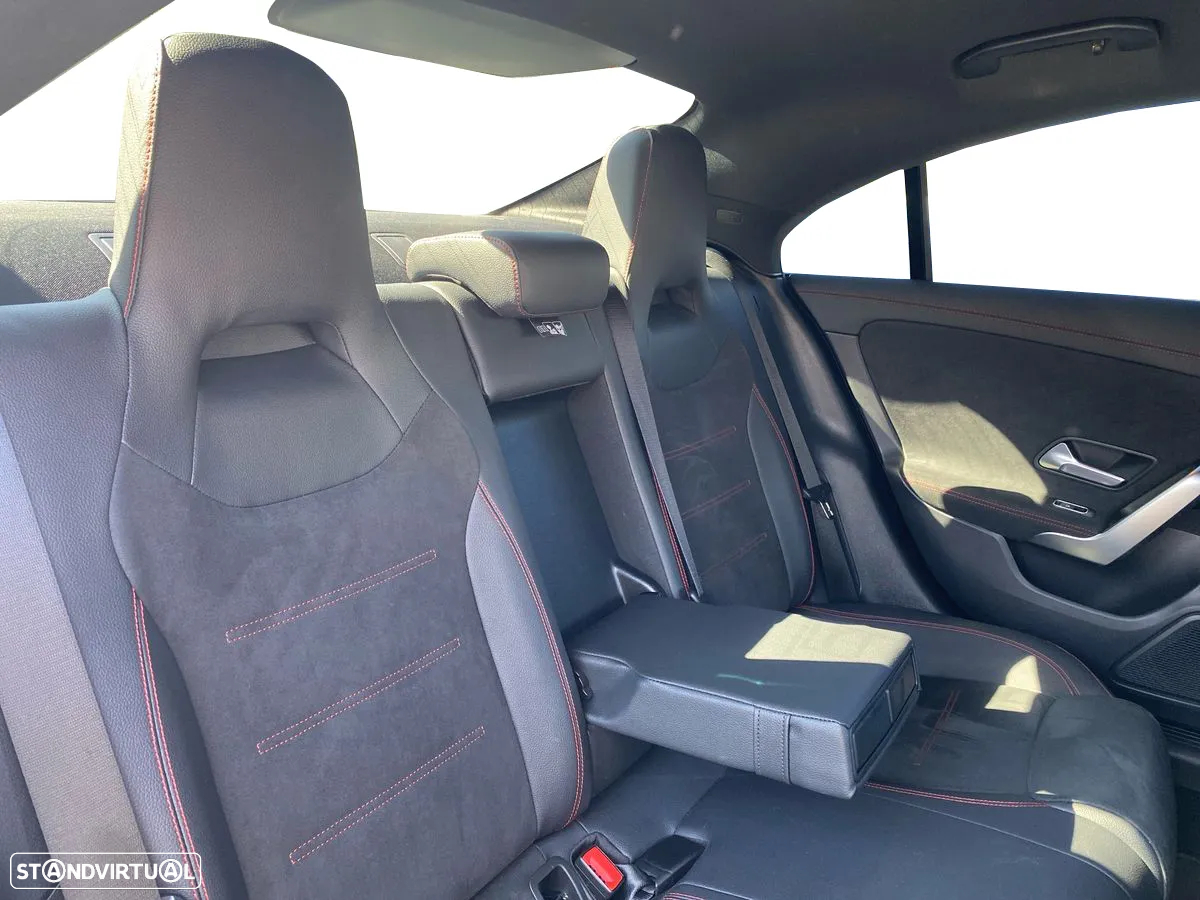 Mercedes-Benz CLA 250 e AMG Line - 22