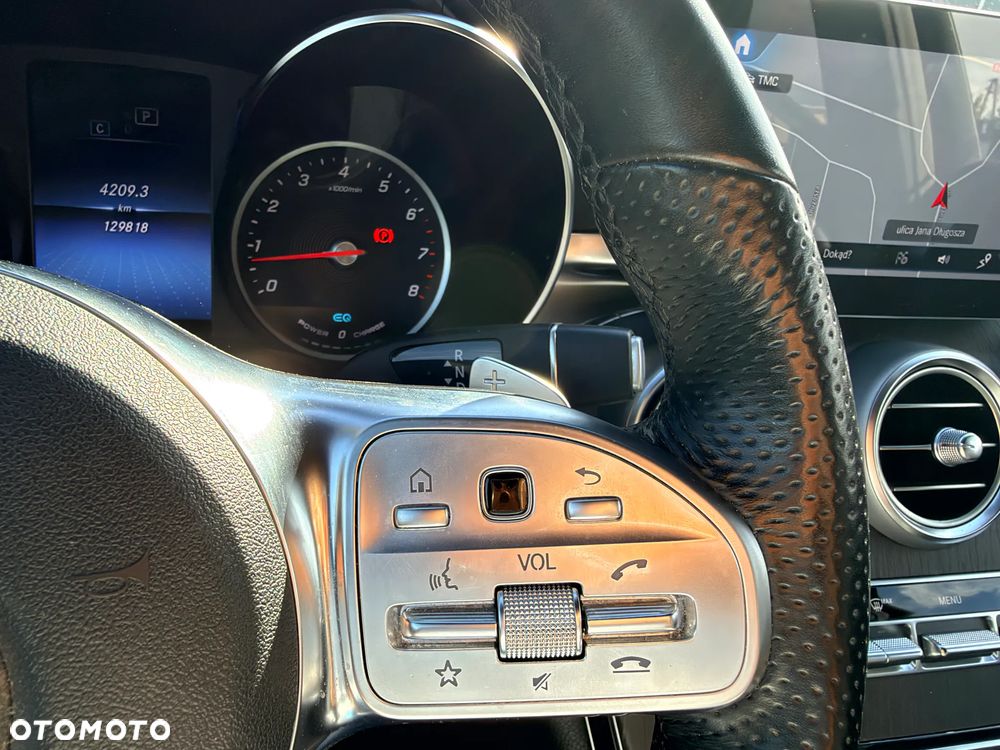 Mercedes-Benz GLC 200 4Matic 9G-TRONIC AMG Line - 25