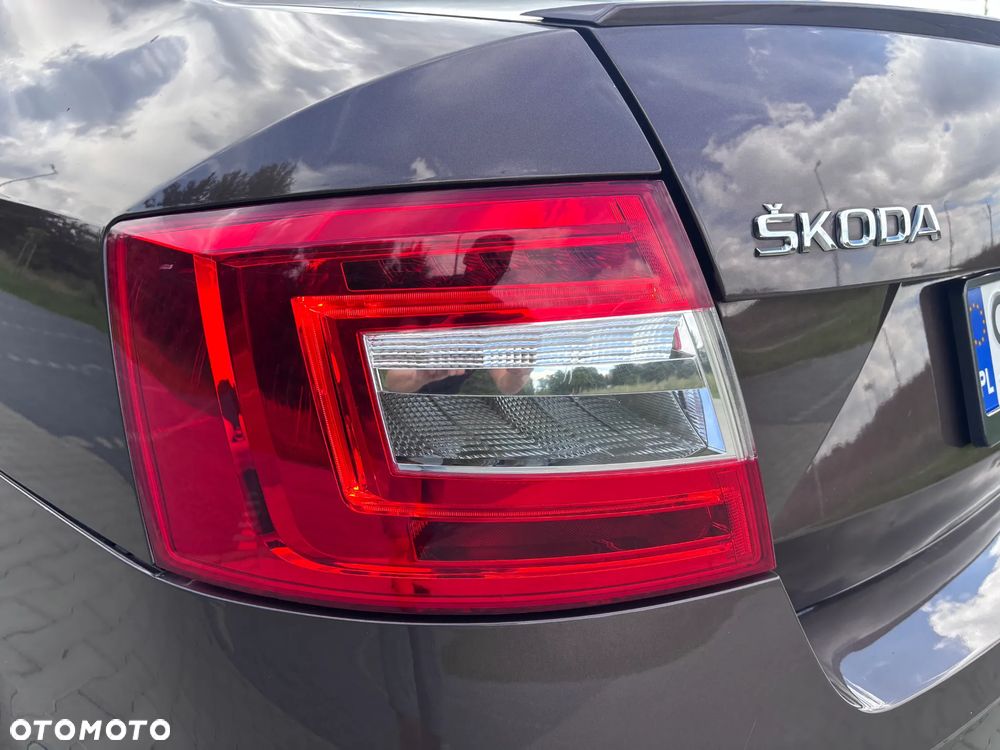 Skoda Octavia 1.5 TSI ACT Business - 37