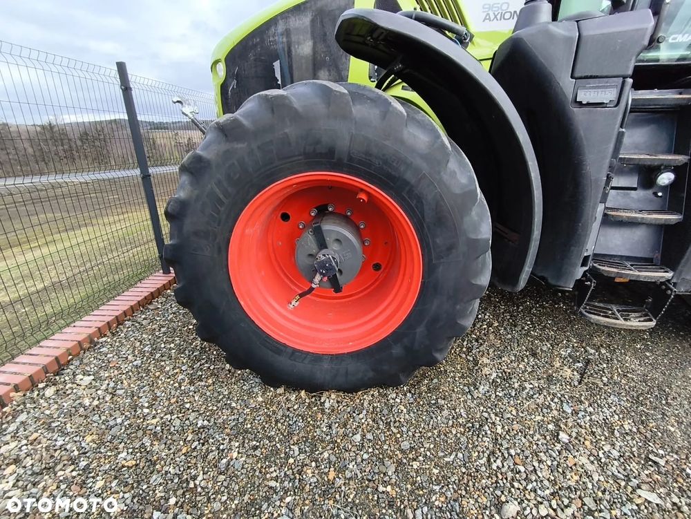 Claas Axion 960 - 11