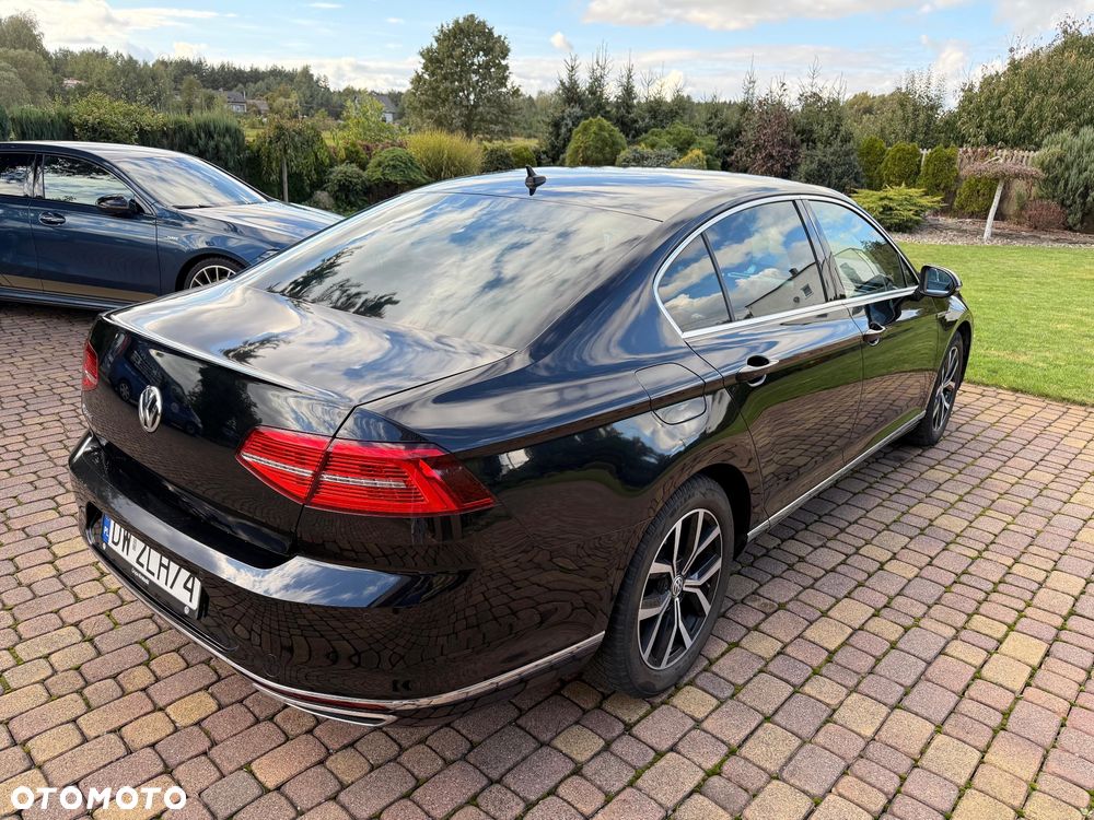 Volkswagen Passat - 5
