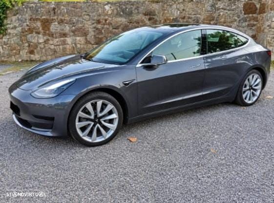 Tesla Model 3 - 2