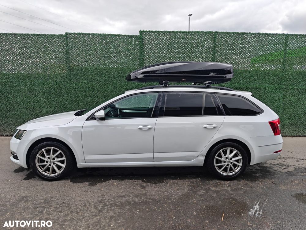 Skoda Octavia 1.6 TDI DSG Ambition - 2
