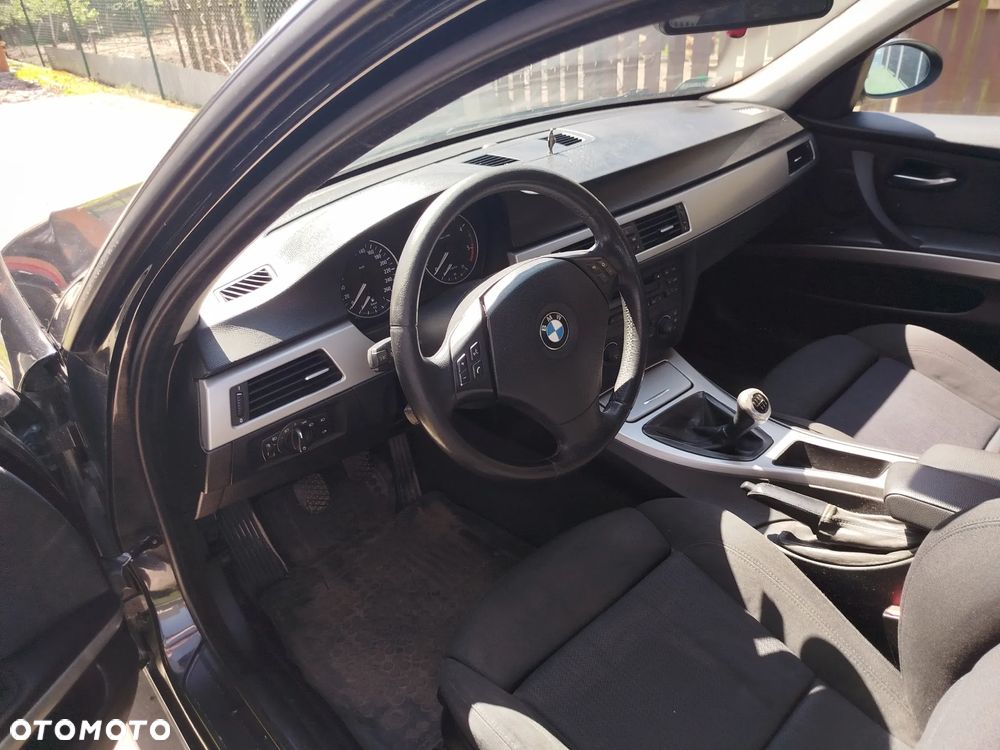 BMW Seria 3 320d - 14