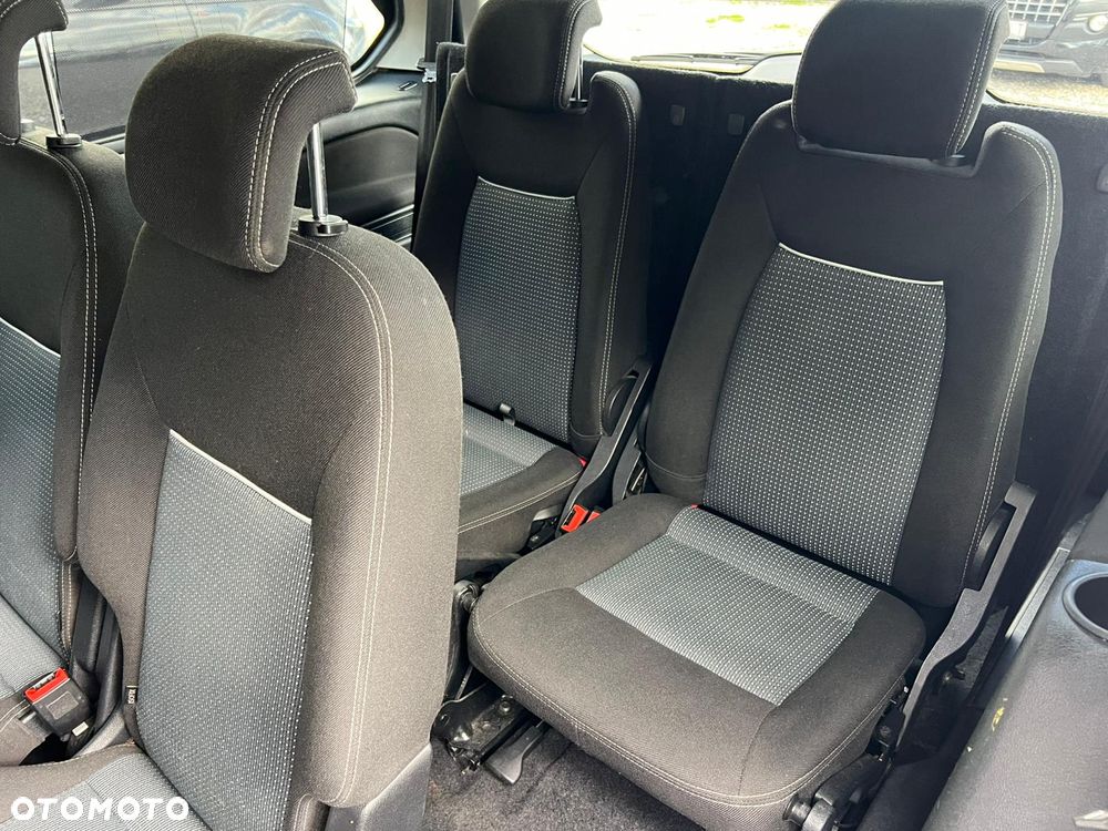Ford Galaxy 2.0 TDCi DPF Champions Edition - 22