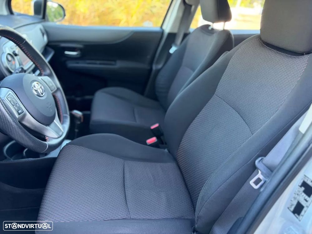Toyota Yaris 1.33 VVT-i Sport CVT+Navi - 17