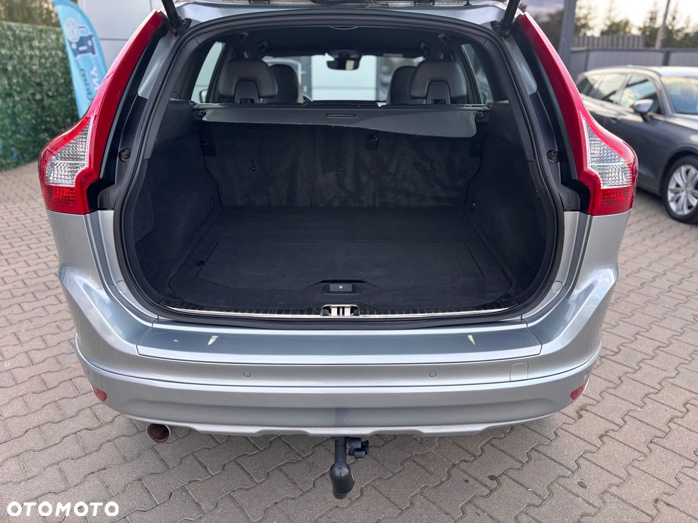 Volvo XC 60 D3 Geartronic Summum - 30