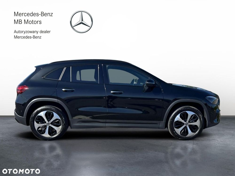 Mercedes-Benz GLA 200 d - 7