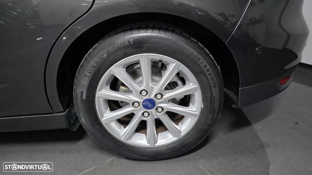 Ford C-Max 1.0 SCTi Titanium S/S - 38