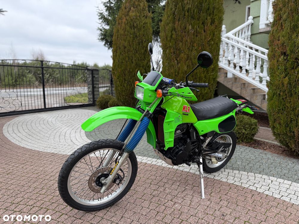 Kawasaki KLR - 27