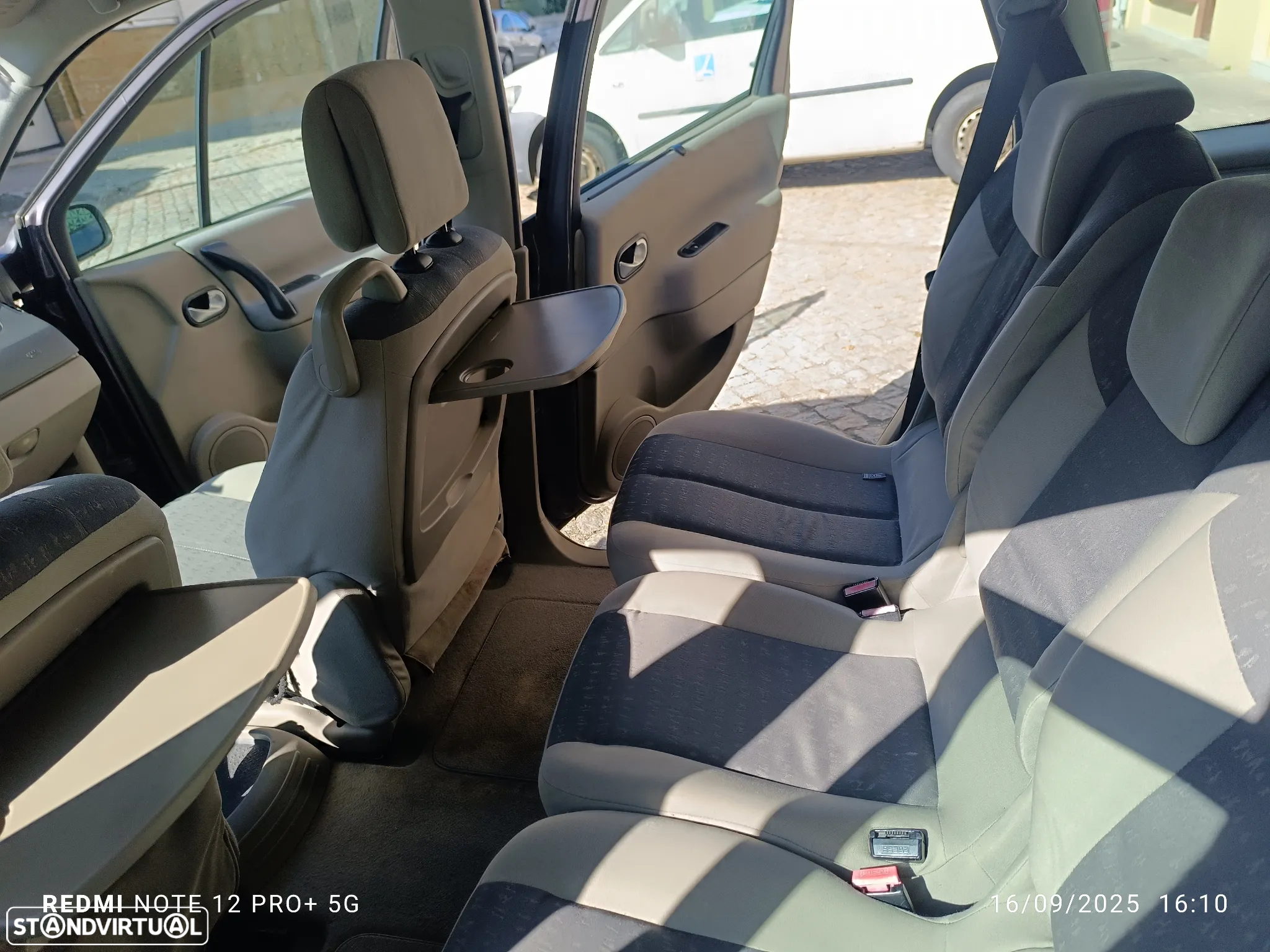 Renault Grand Scénic 1.9 dCi C. Dynamique - 12