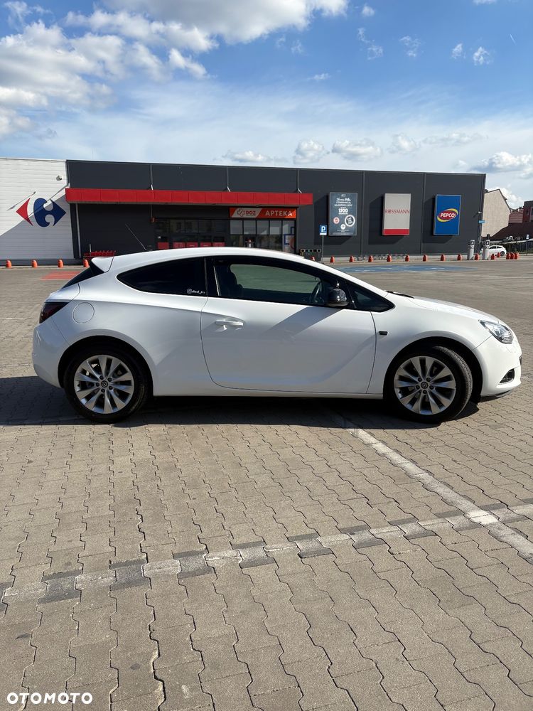 Opel Astra GTC 1.4 Turbo - 4