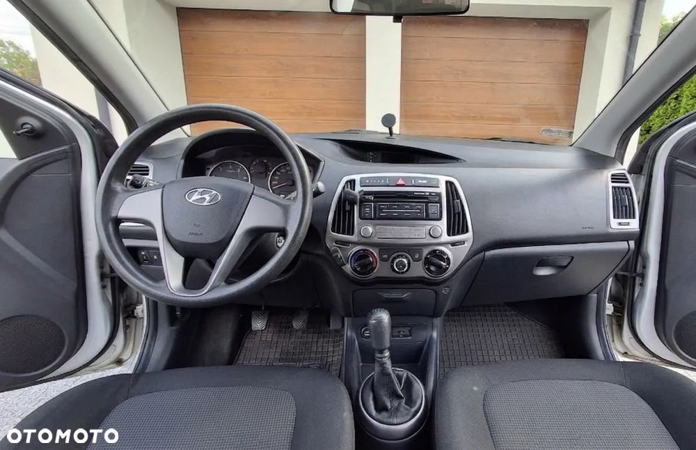Hyundai i20 1.1 CRDi Classic + - 16