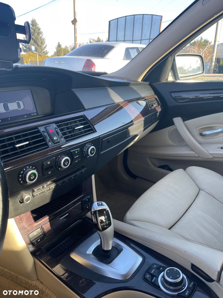 BMW Seria 5 520d - 17