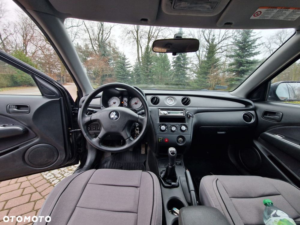 Mitsubishi Outlander - 5