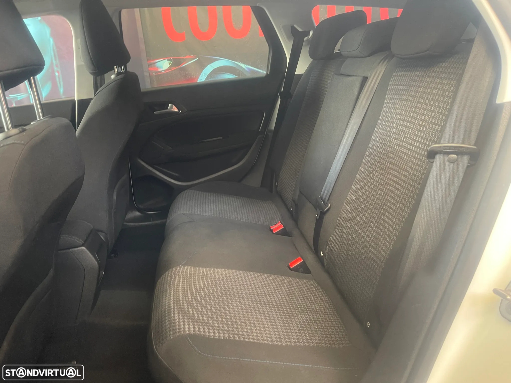 Peugeot 308 SW 1.5 BlueHDi Style - 28