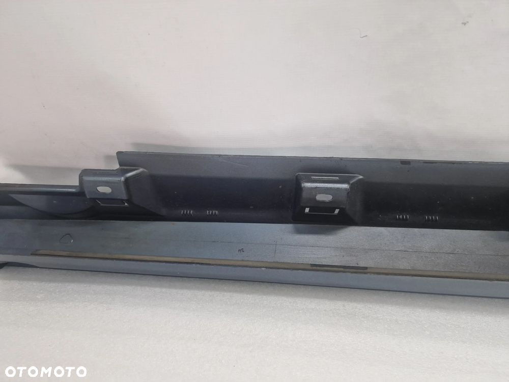 VW PASSAT B8 3G0 KOMBI SEDAN 14- LISTWA PROGOWA / NAKŁADKA PROGU , KOLOR NIEBIESKI METALIK , NR 3G0853857F , NR AUKCJI PR344 - 12