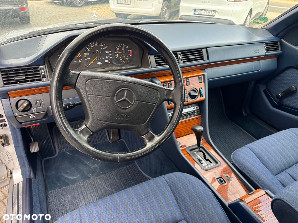 Mercedes-Benz W124 (1984-1993) - 21