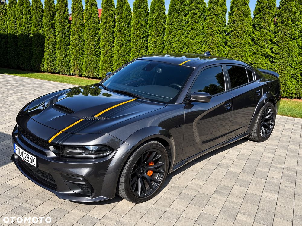 Dodge Charger 6.4 Scat Pack Widebody - 2