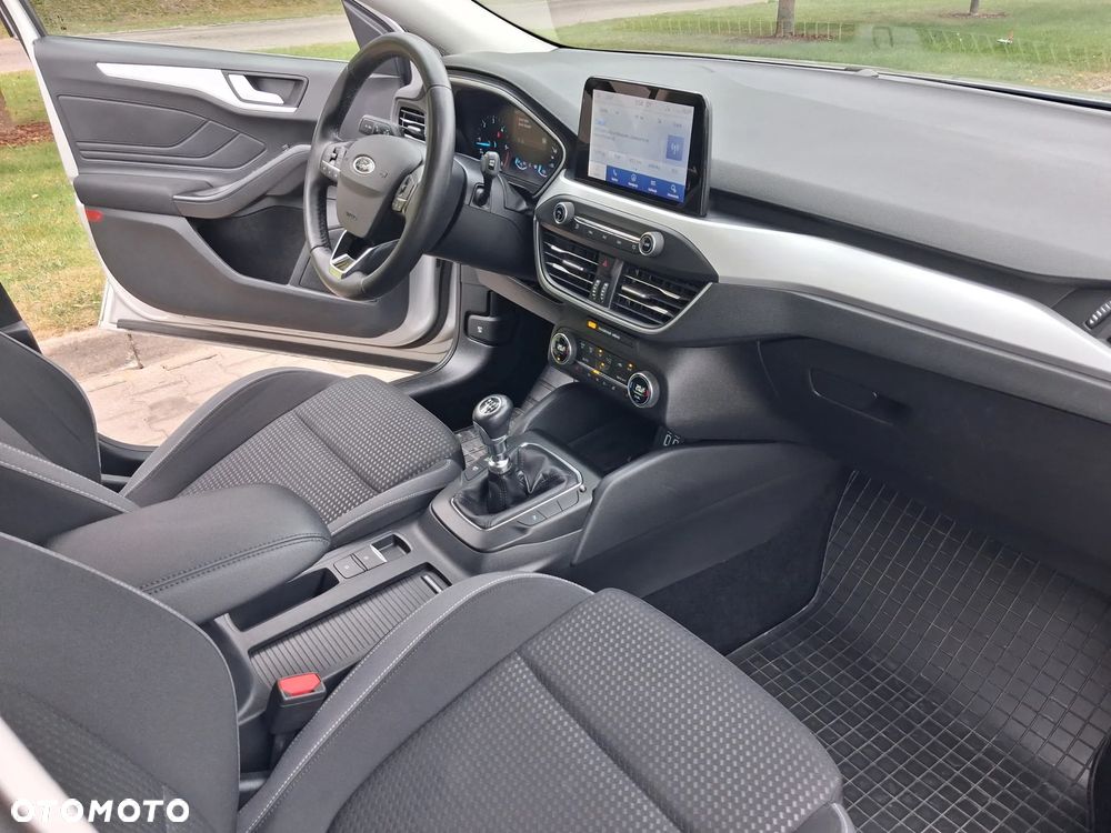 Ford Focus 1.5 EcoBlue Connected - 15