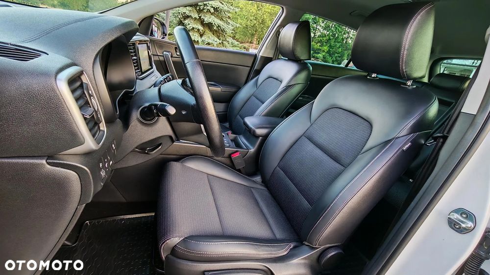 Kia Sportage 1.6 T-GDI AWD Platinum - 24