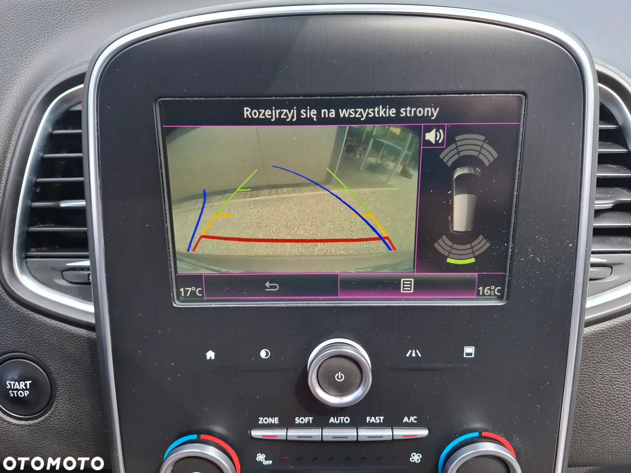 Renault Scenic ENERGY TCe 140 LIMITED - 24
