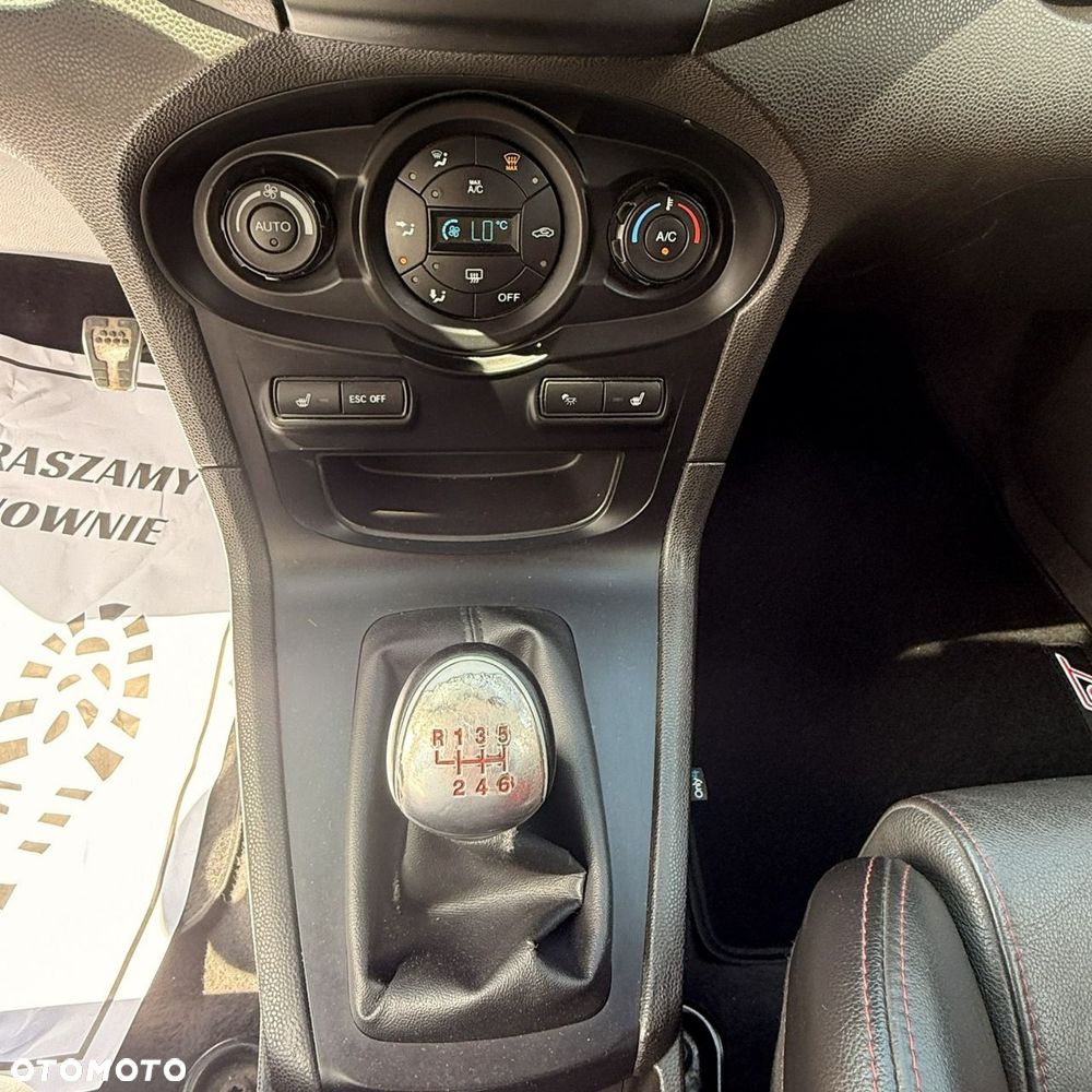 Ford Fiesta - 19
