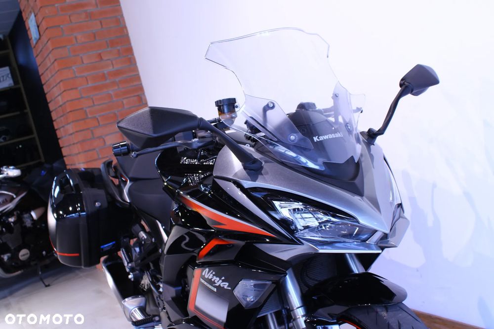 Kawasaki Ninja 1000 SX - 21