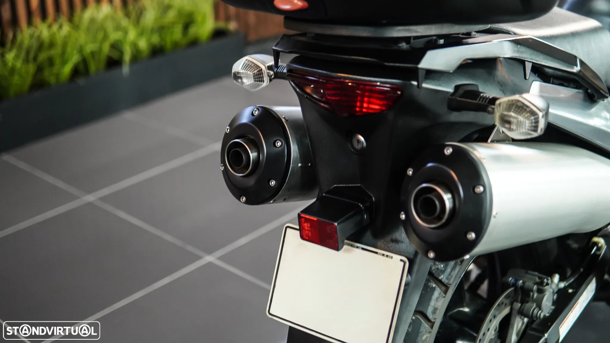Suzuki DL V-STROM 1000 - 6