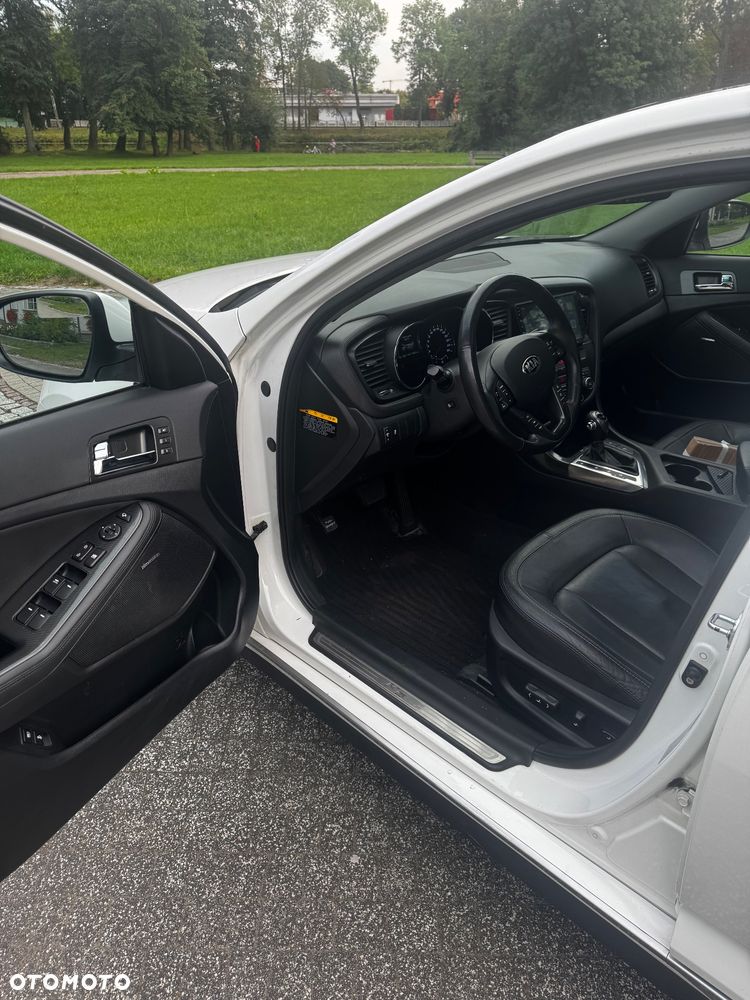 Kia K5 - 24
