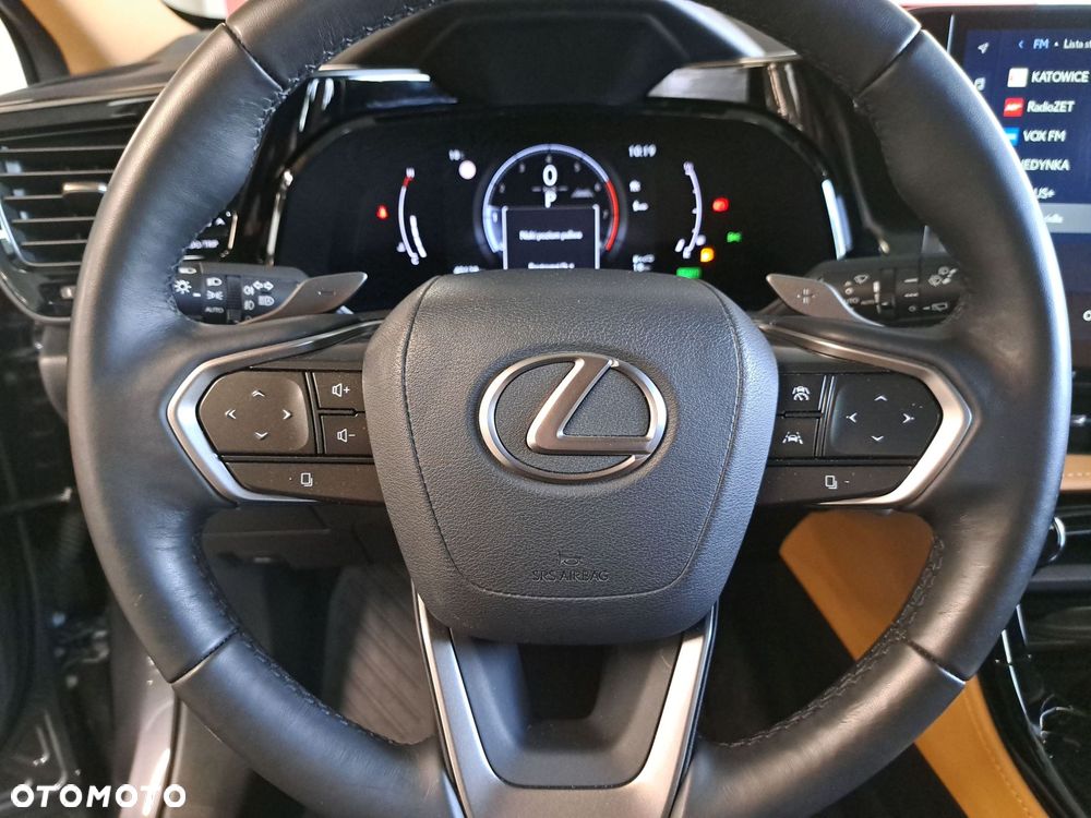 Lexus NX 350h Prestige AWD - 31
