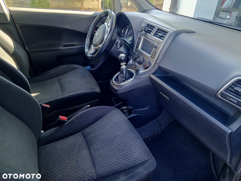 Toyota Verso - 8