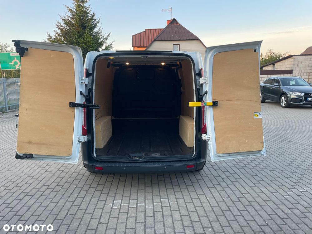 Ford Transit Custom - 10
