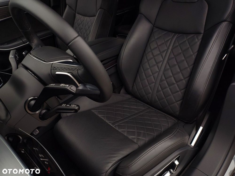 Audi A8 - 10