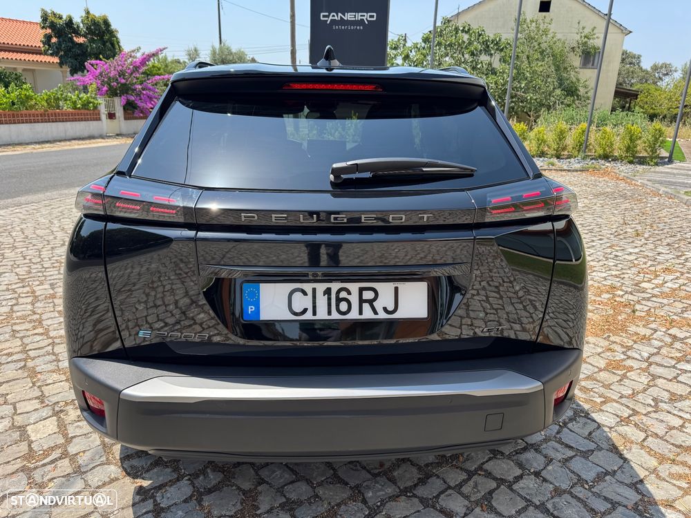 Peugeot e-2008 54 kWh GT - 6