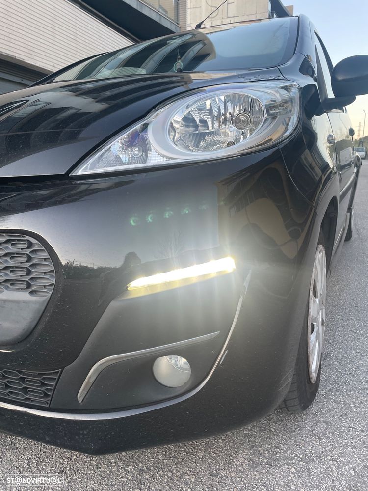 Peugeot 107 1.0 SE Envy - 2