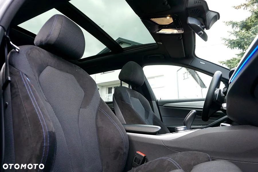 BMW Seria 5 520d M Sport sport - 30