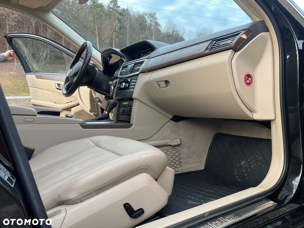 Mercedes-Benz Klasa E 250 CDI DPF BlueEFFICIENCY Automatik Elegance - 16