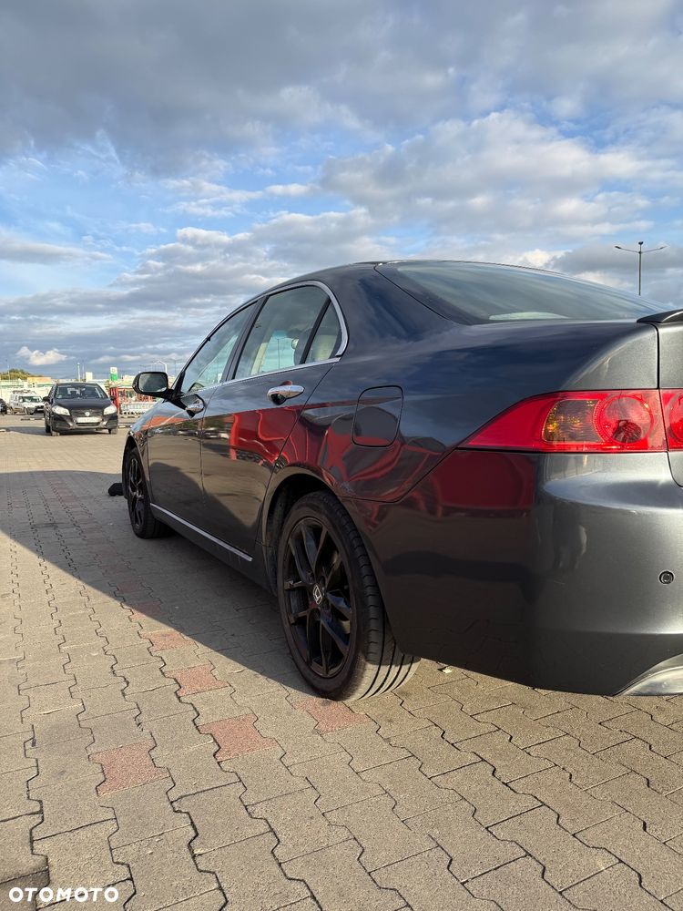 Honda Accord 2.0 Comfort - 6