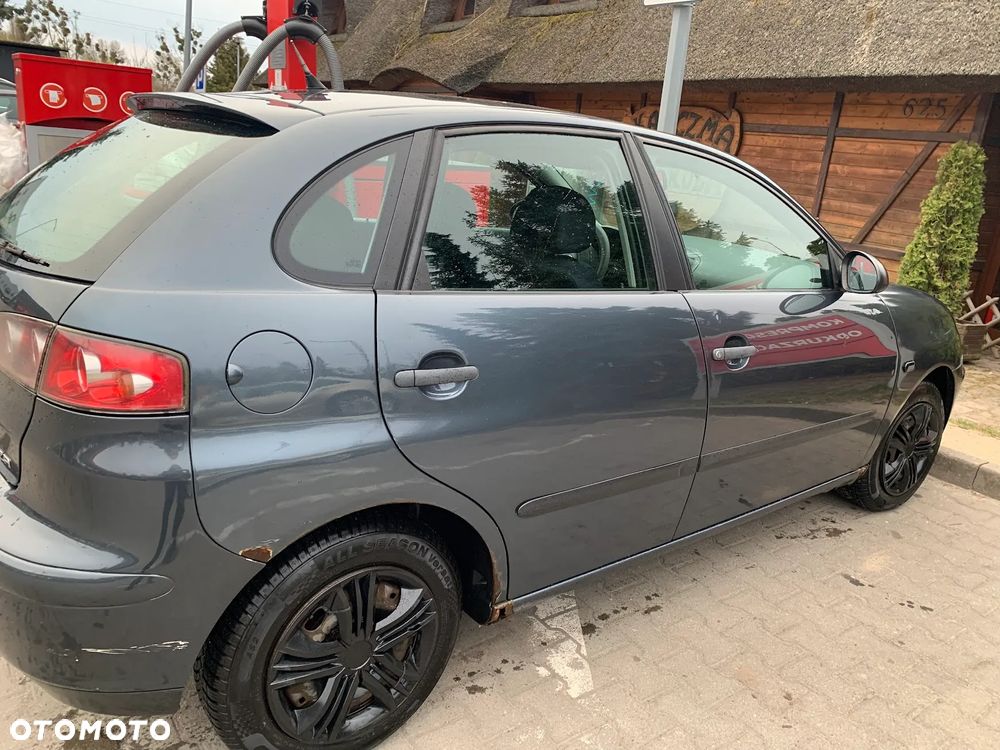 Seat Ibiza 1.4 16V Reference - 4