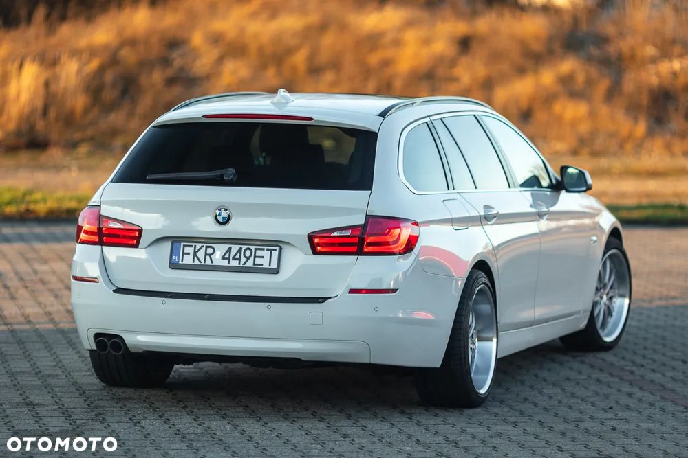 BMW Seria 5 520d Sport-Aut - 17