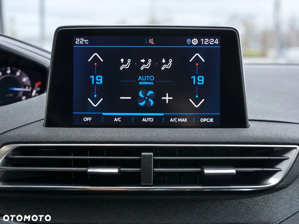 Peugeot 3008 1.2 PureTech Allure Pack S&S EAT8 - 17