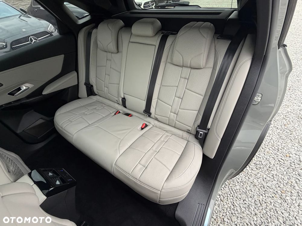 DS Automobiles DS 7 Crossback - 32