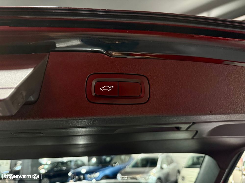 Volvo V60 2.0 D3 Momentum Plus Geartronic - 28