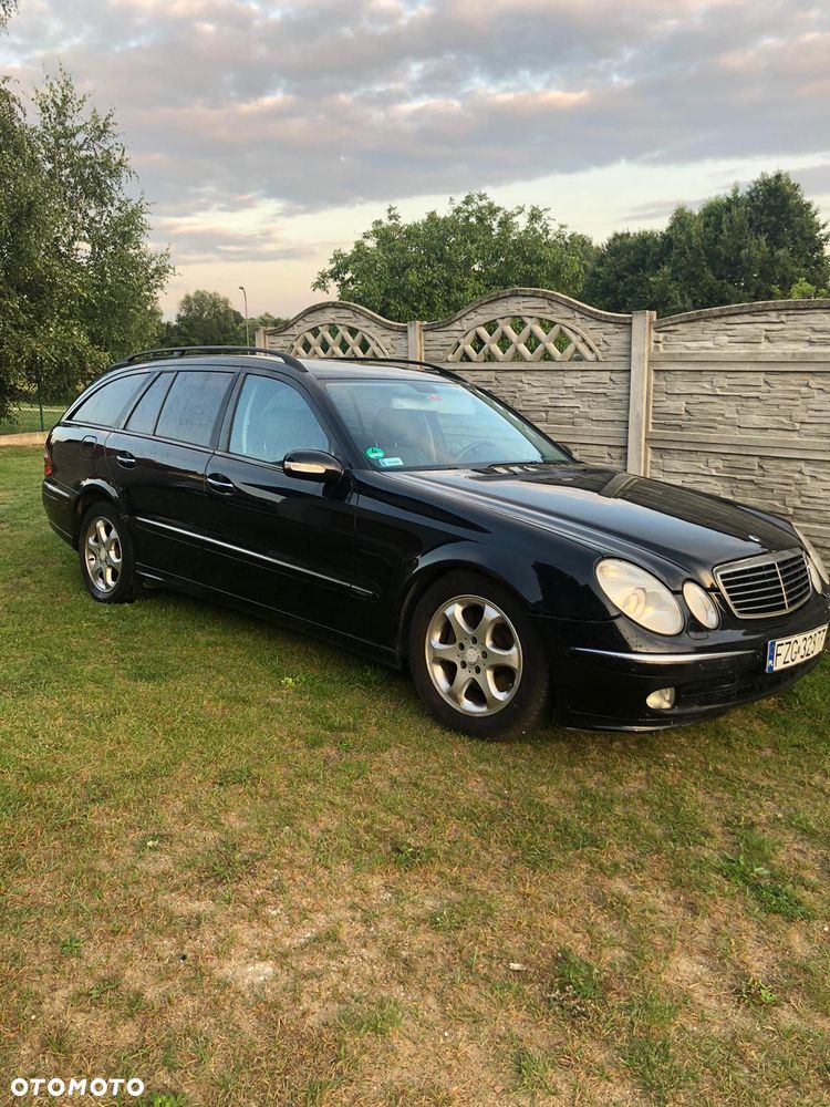 Mercedes-Benz Klasa E 320 CDI T Avantgarde - 1