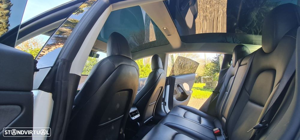 Tesla Model 3 Long-Range Dual Motor AWD - 35