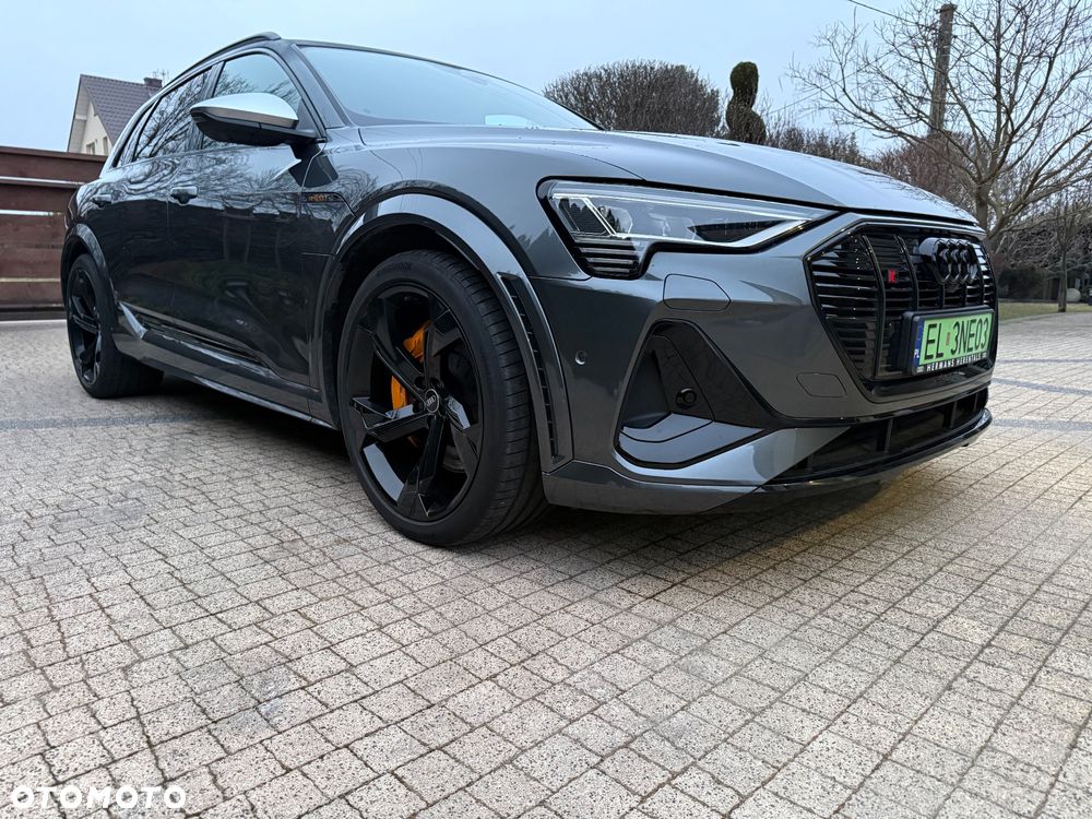 Audi e-tron - 15