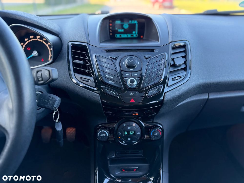 Ford Fiesta 1.0 EcoBoost Titanium - 26