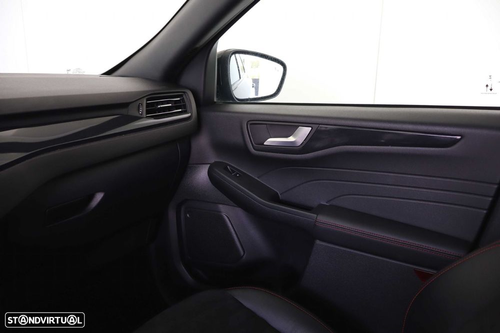 Ford Kuga 1.5 EcoBoost ST-Line X - 23